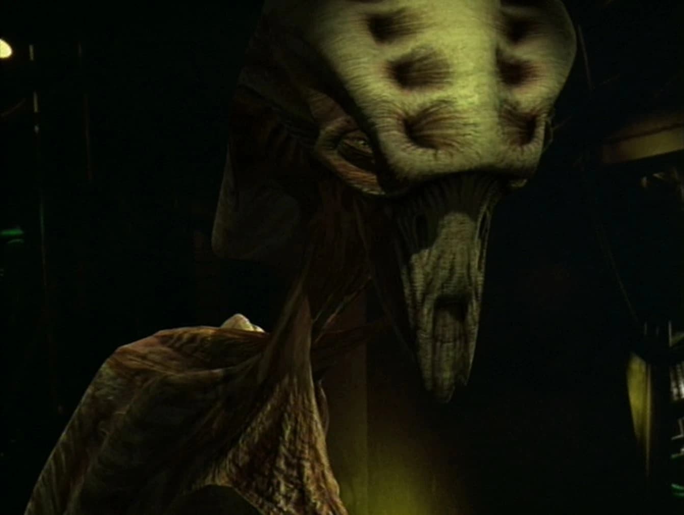 Species 8472 - a tripedal alien from fluidic space immune to assimilation